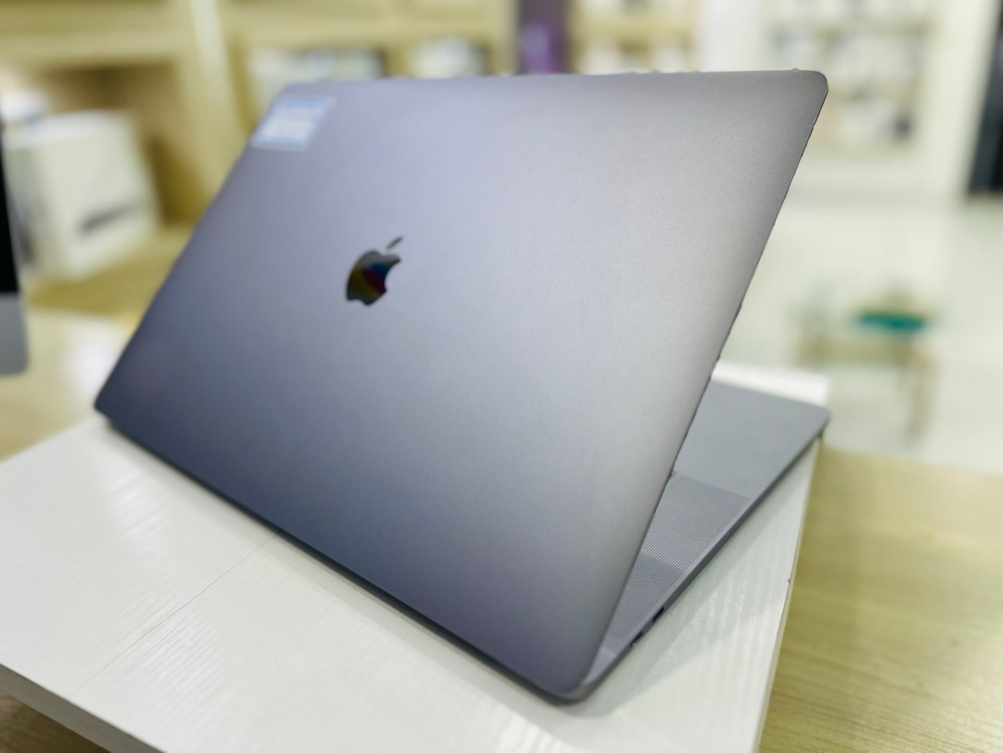 MacBook Pro Core i7 - 2017 - 16Go/512Go - Retina 15" - Clavier QWERTY