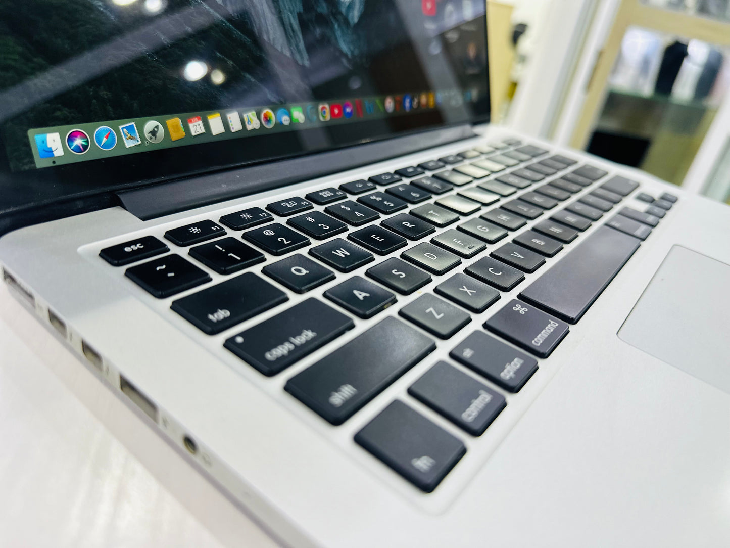 MacBook Pro Core i7 - 2015 - 16Go/512Go - Retina 13" - Clavier QWERTY
